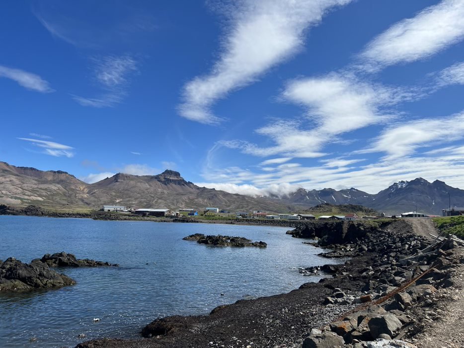 Breyttur opnunartími á skrifstofunni á Borgarfirði